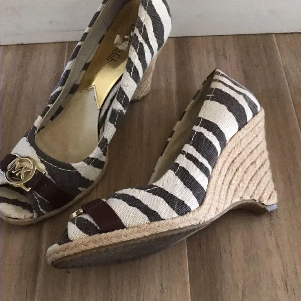 Michael Kors Safari Zebra Print Open Peep Toe Wedges Size 8.5